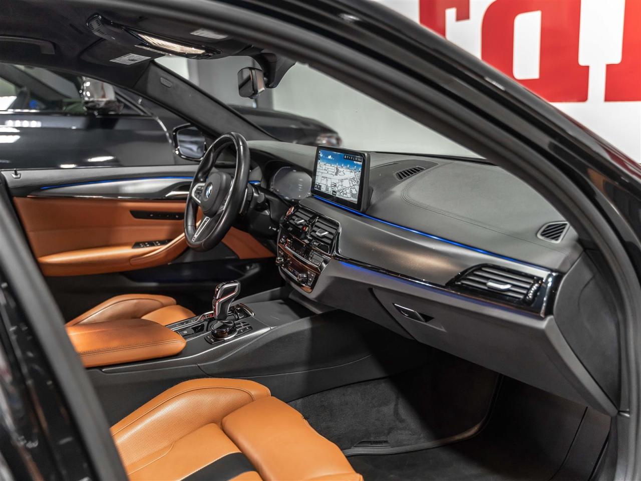 2023 BMW M5 COMPETITION|CARBON ROOF|PARKING ASSISTANCE PLUS|LOADED Photo