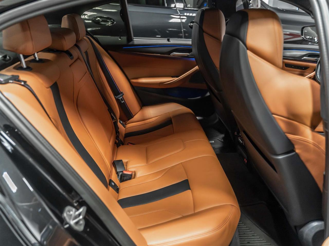 2023 BMW M5 COMPETITION|CARBON ROOF|PARKING ASSISTANCE PLUS|LOADED Photo