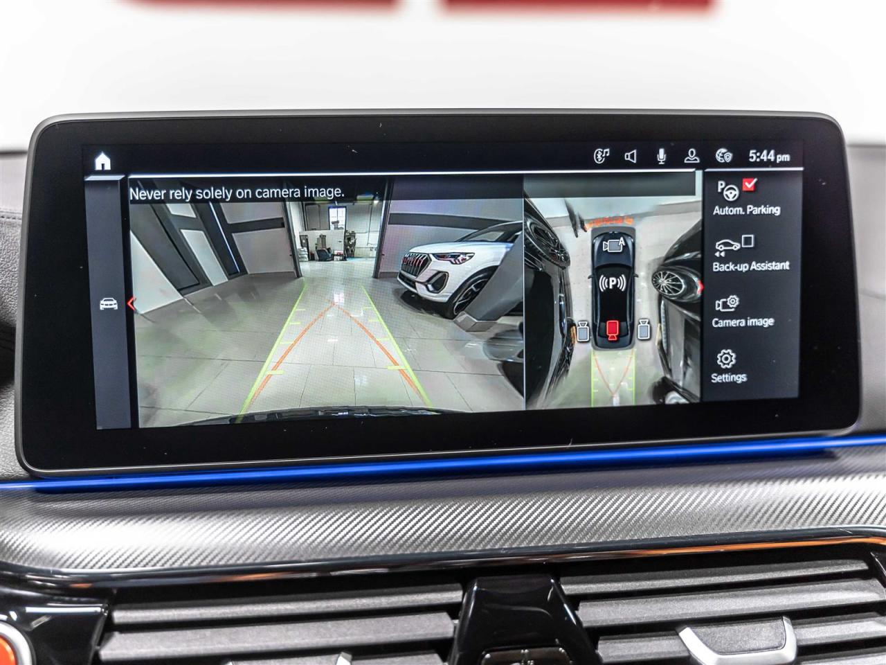 2023 BMW M5 COMPETITION|CARBON ROOF|PARKING ASSISTANCE PLUS|LOADED Photo