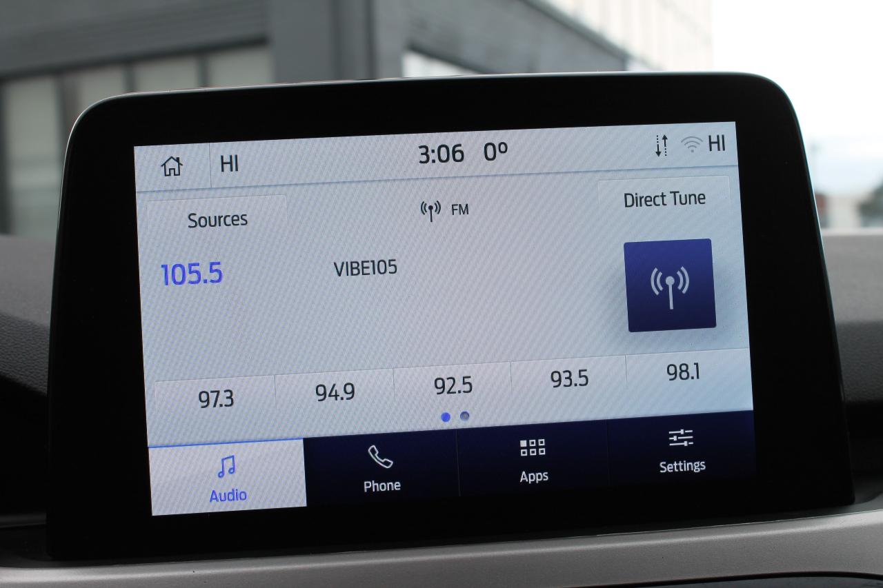 2022 Ford Escape Hybrid SE Photo