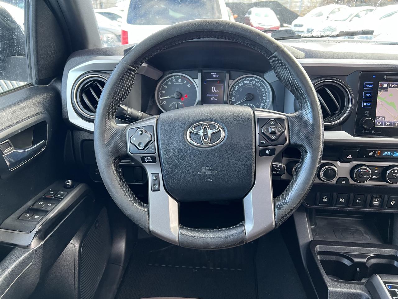 2016 Toyota Tacoma LIMITED Photo