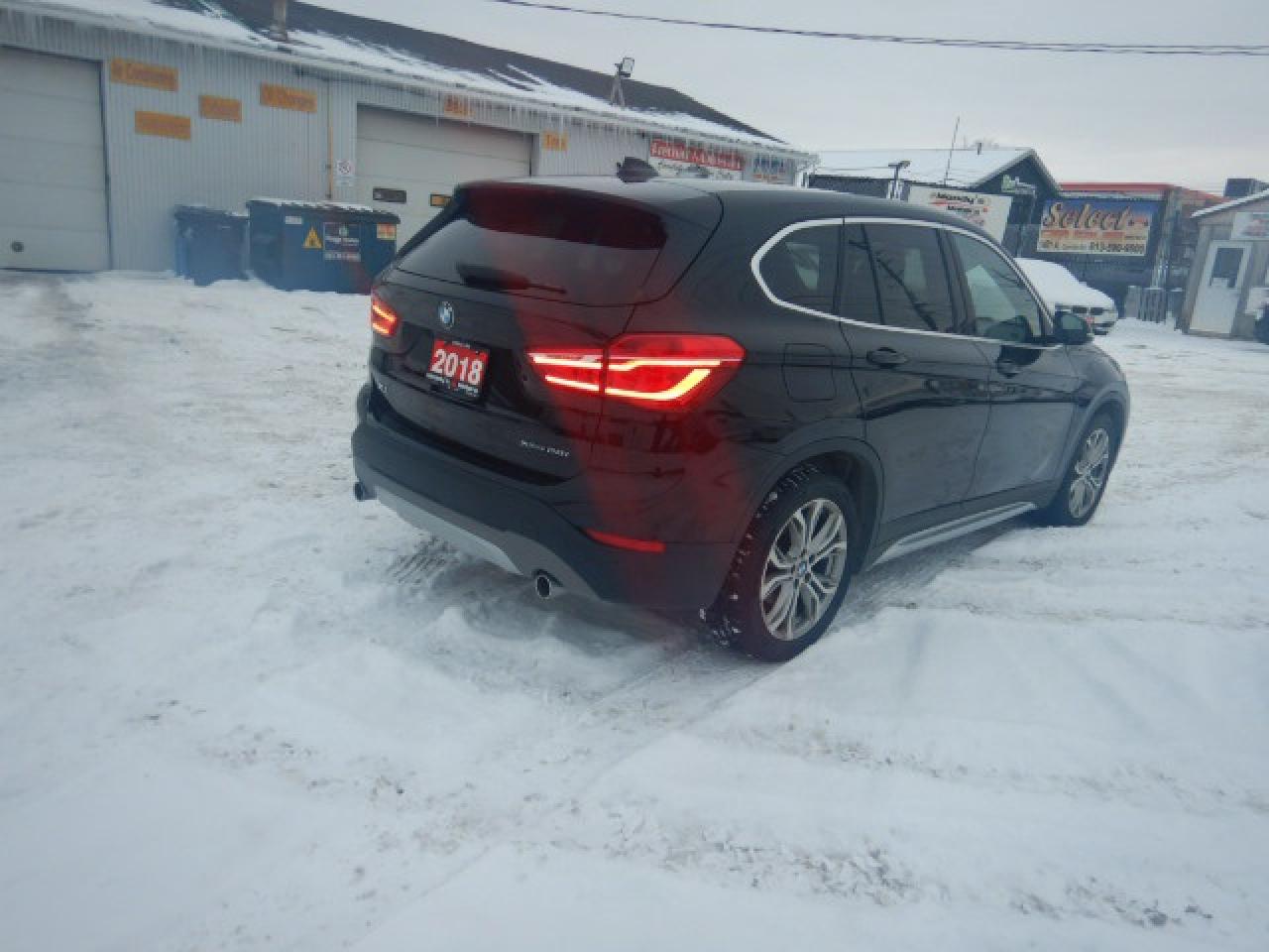 2018 BMW X1 xDrive28i Photo