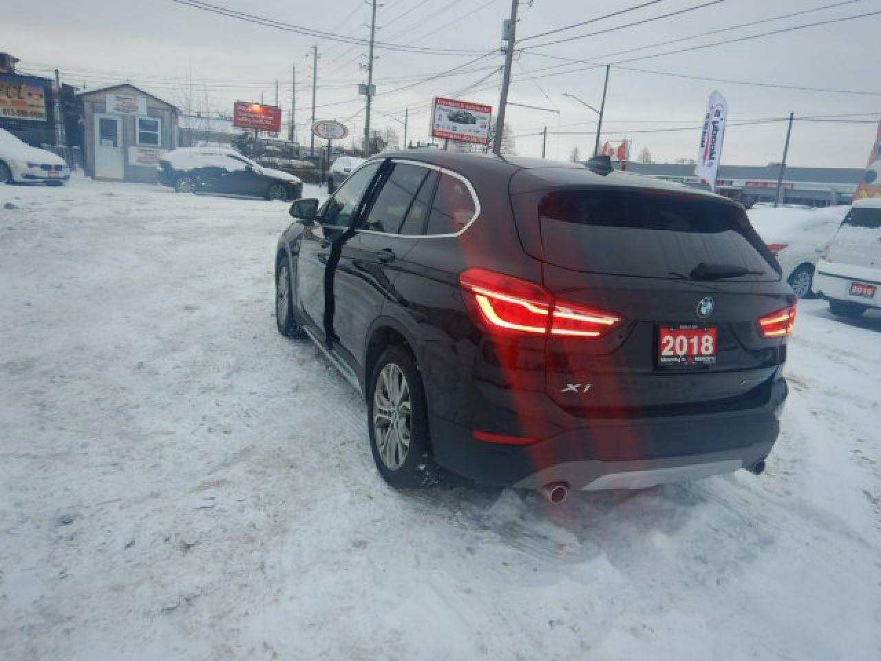 2018 BMW X1 xDrive28i Photo