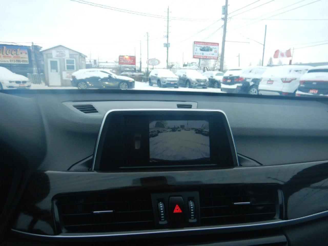 2018 BMW X1 xDrive28i Photo