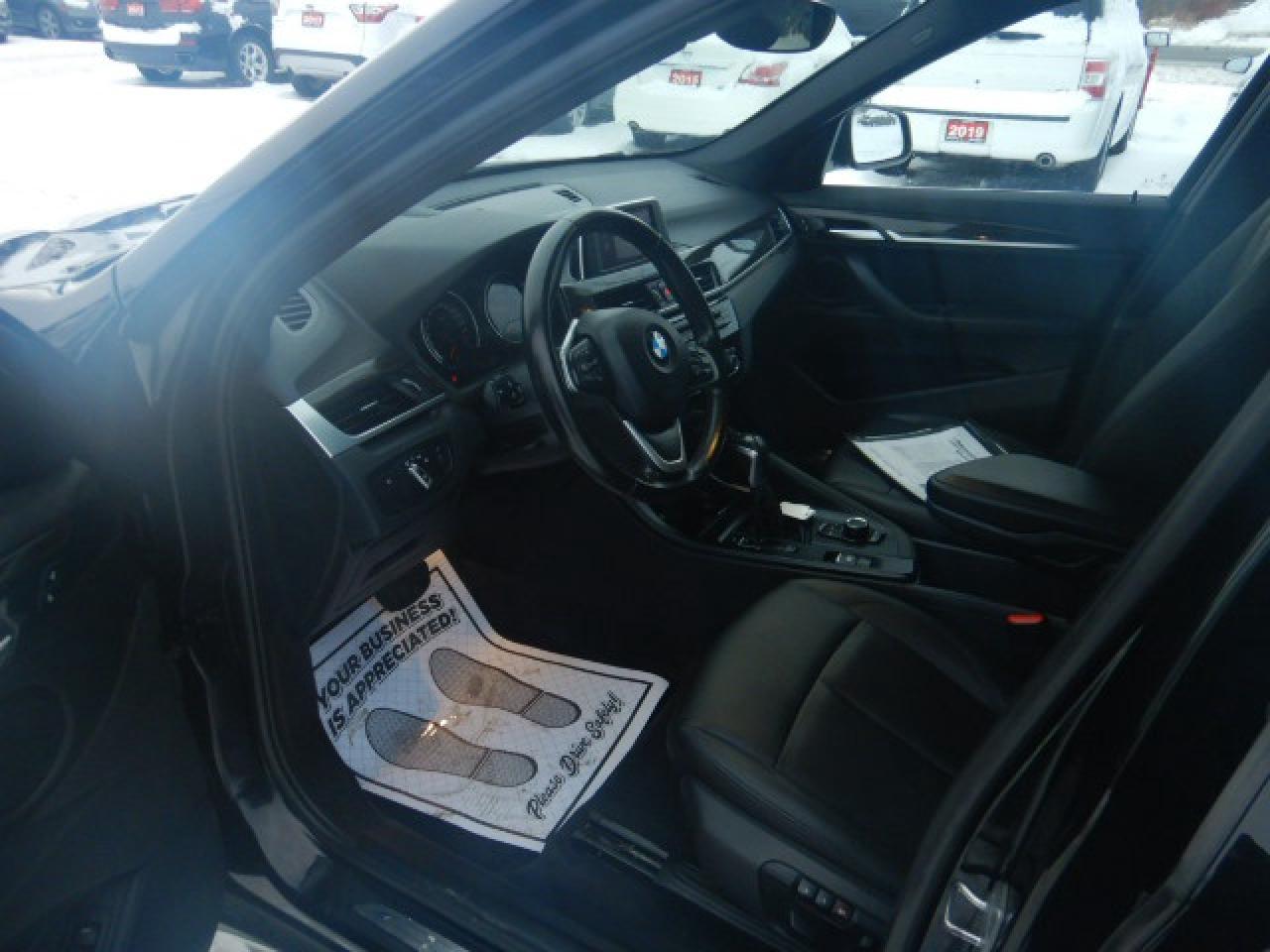 2018 BMW X1 xDrive28i Photo