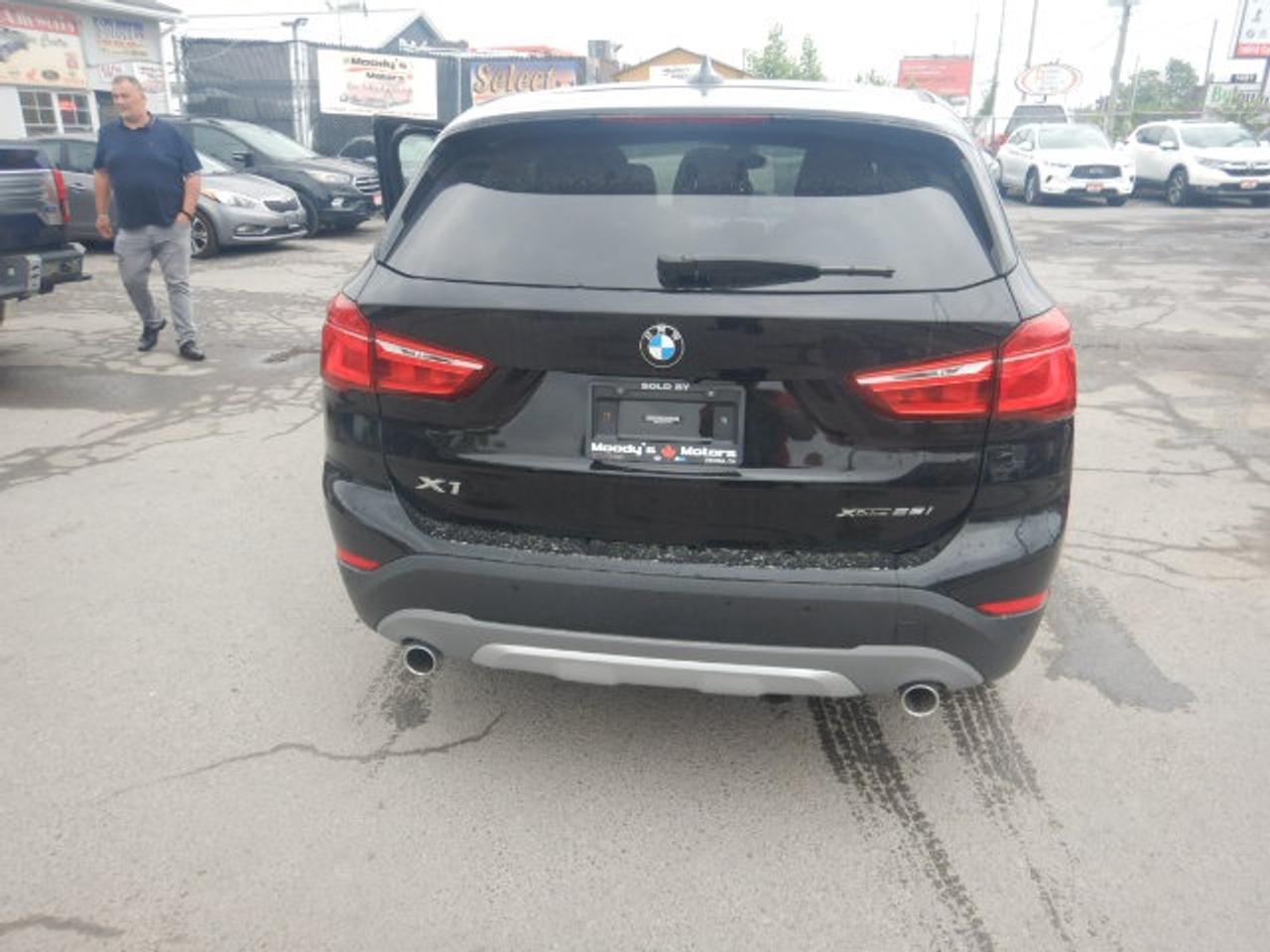2018 BMW X1 xDrive28i Photo