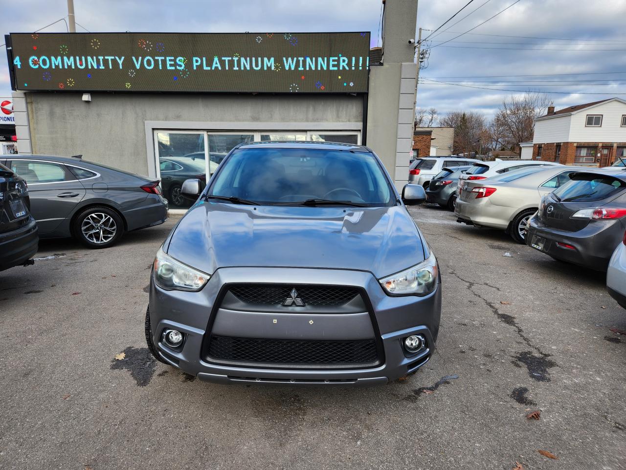 2011 Mitsubishi RVR SE Photo