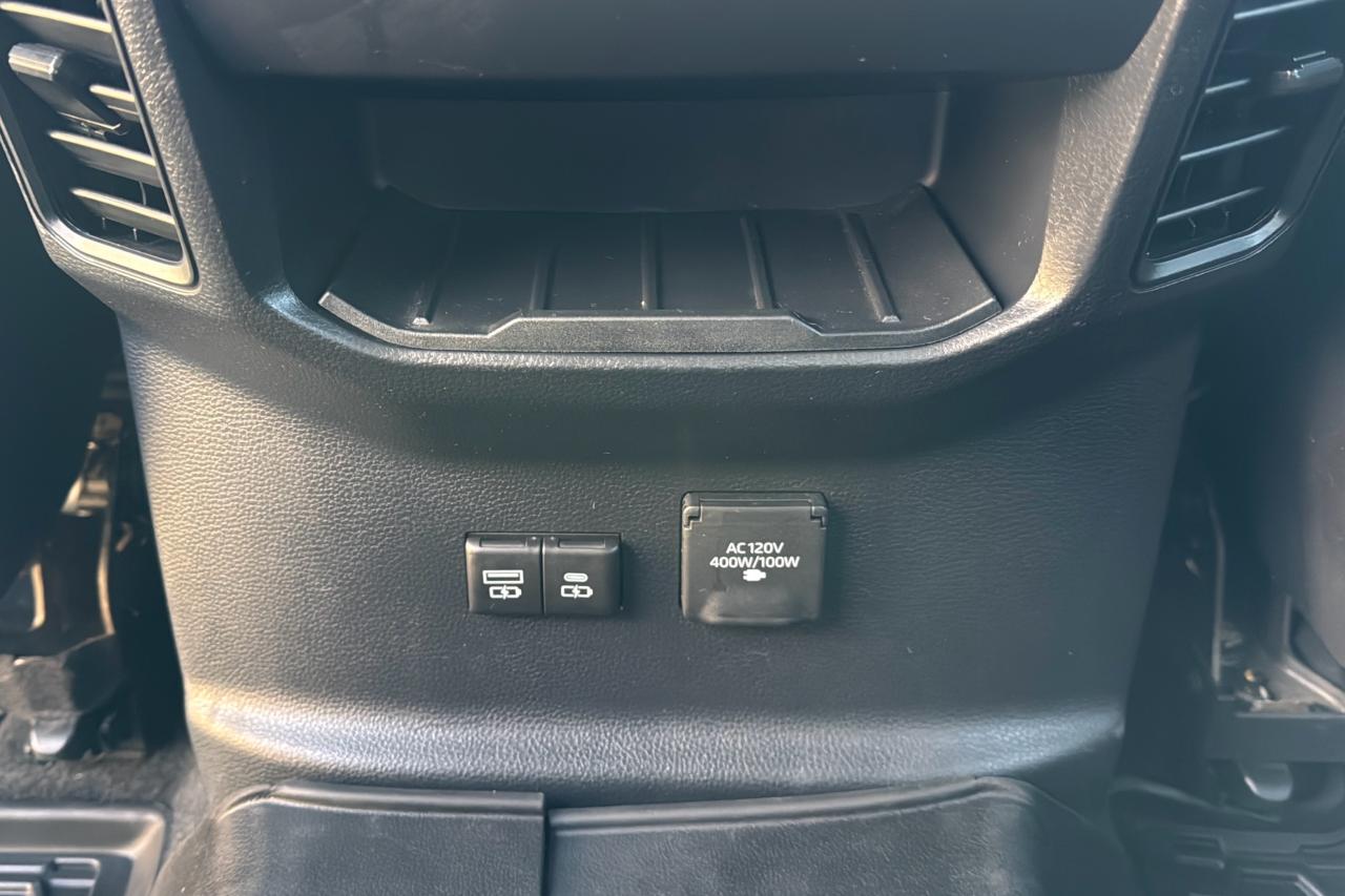 2022 Toyota Tundra Crewmax Limited TRD Off Road Photo