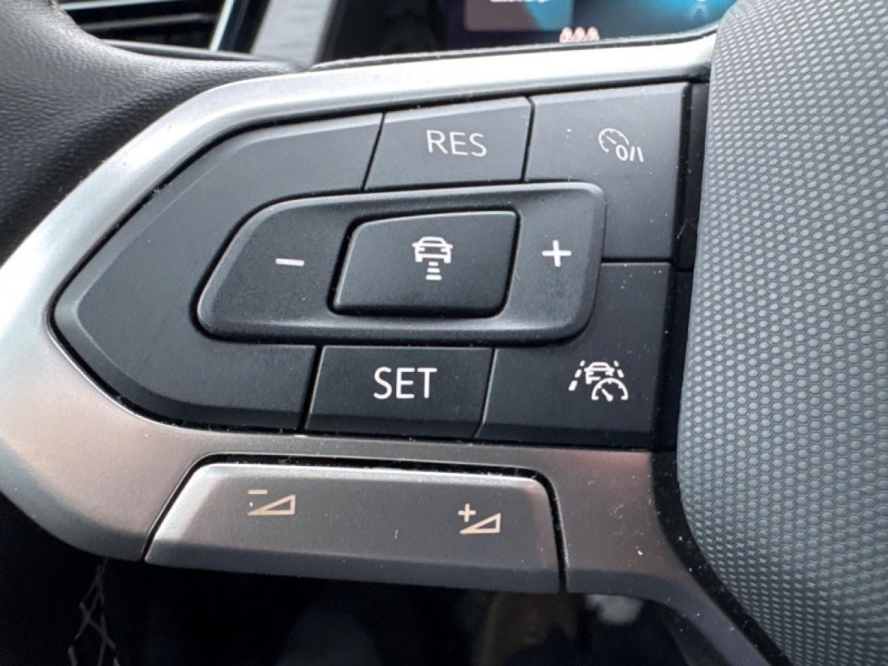 2025 Volkswagen Atlas Cross Sport Comfortline 2.0 TSI Photo