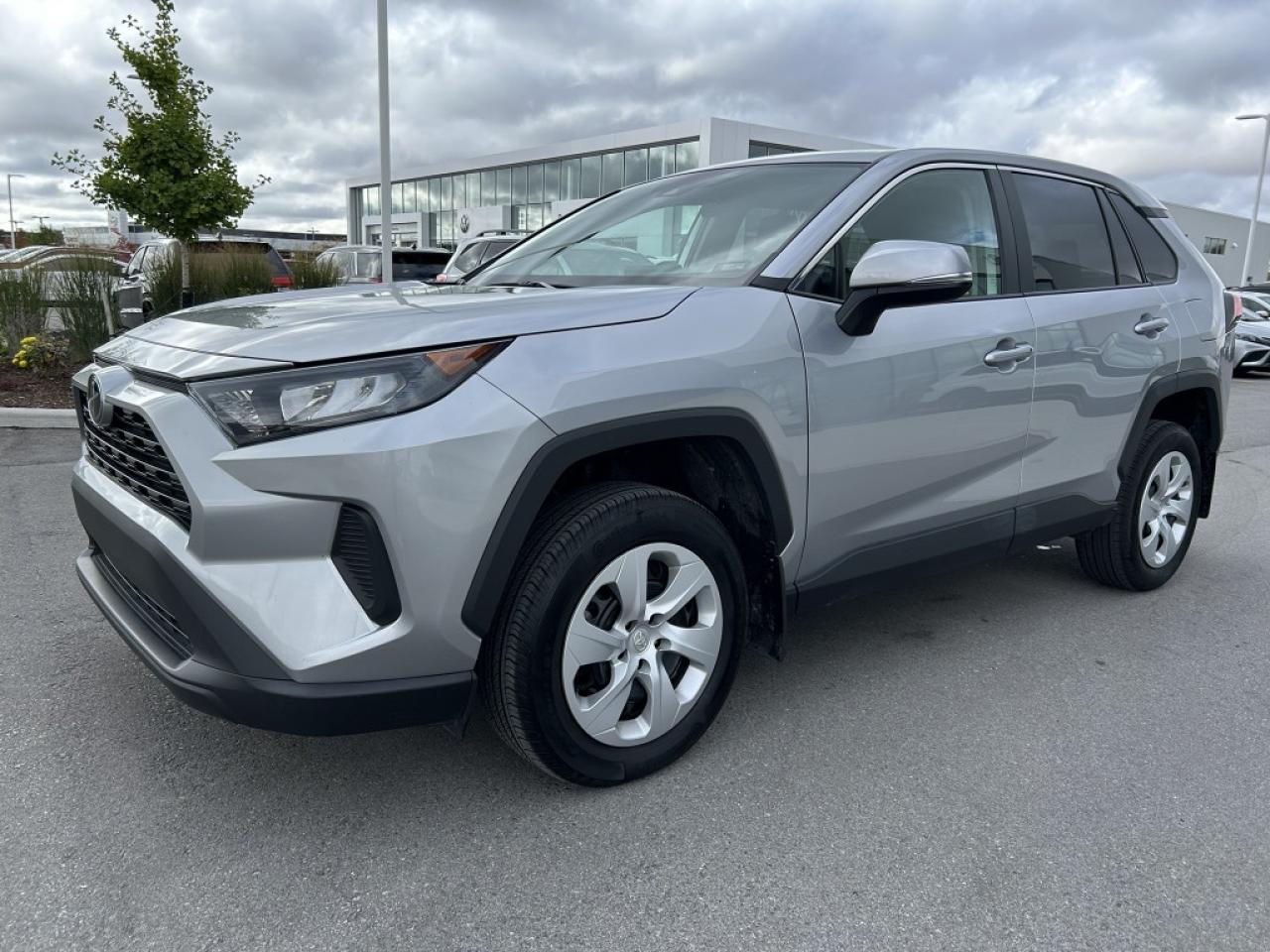 2024 Toyota RAV4 LE  - Heated Seats -  Apple CarPlay Photo4