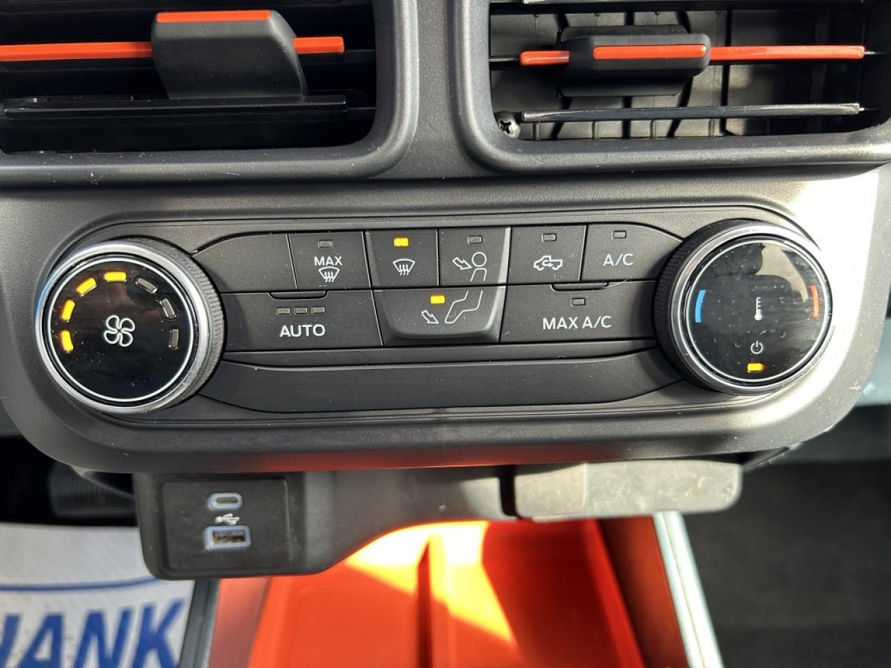 2022 Ford Maverick XLT Photo