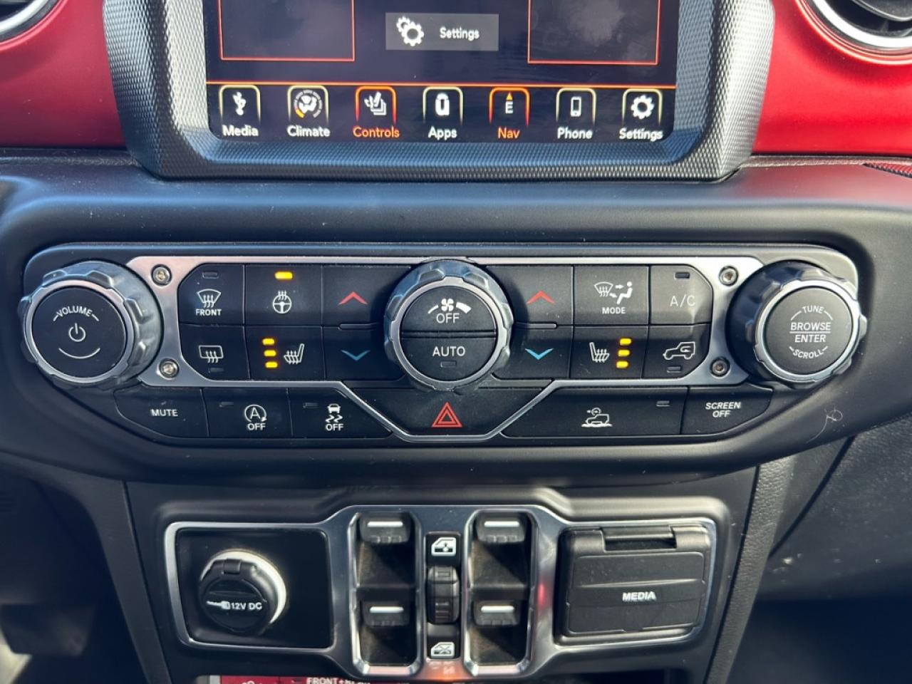2023 Jeep Wrangler Unlimited Rubicon  -  Navigation Photo