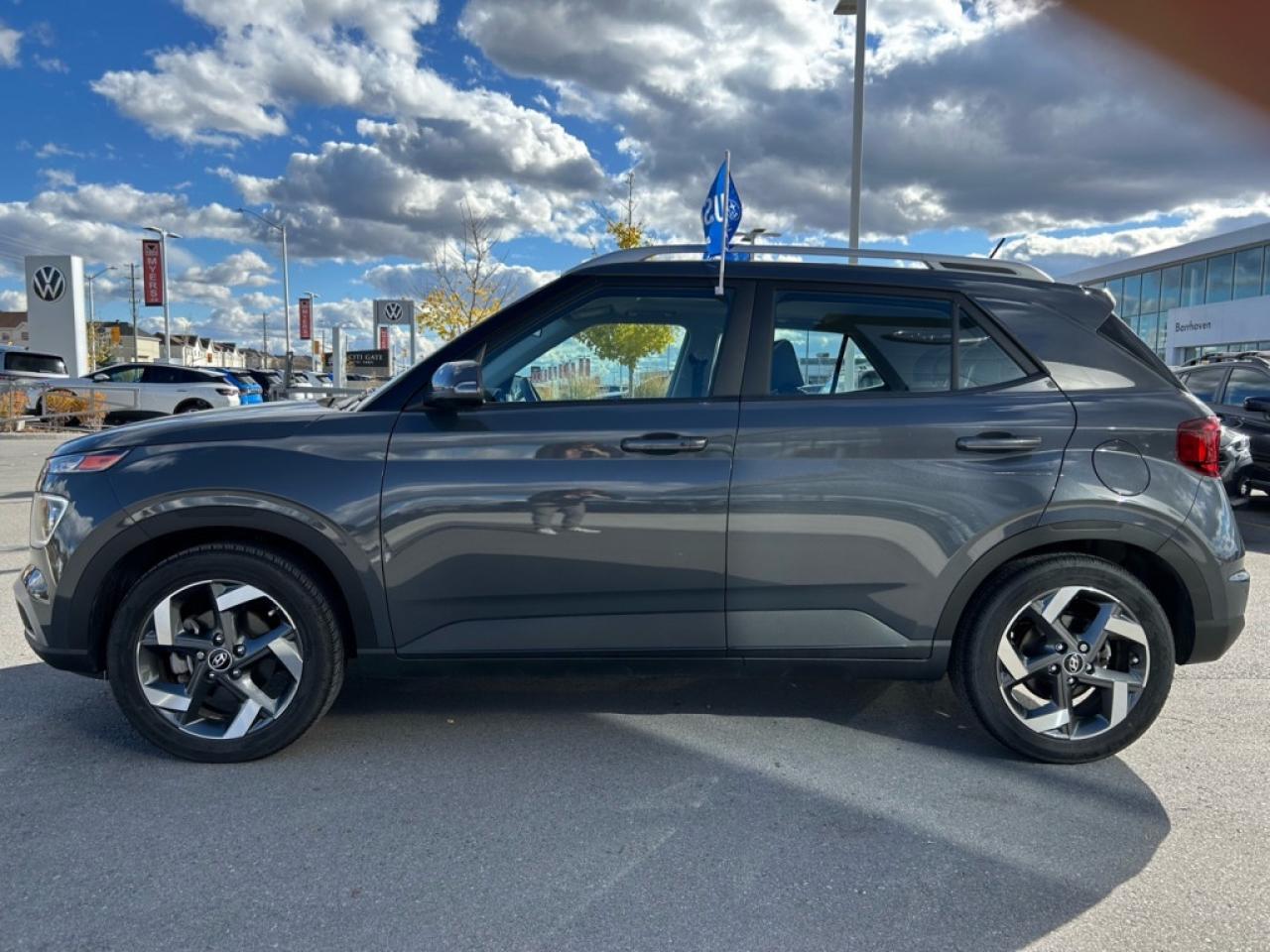 2023 Hyundai Venue Preferred  - Heated Seats -  Apple CarPlay Photo