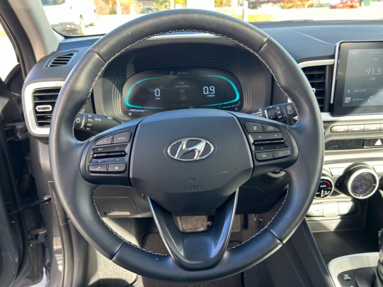2023 Hyundai Venue Preferred  - Heated Seats -  Apple CarPlay Photo