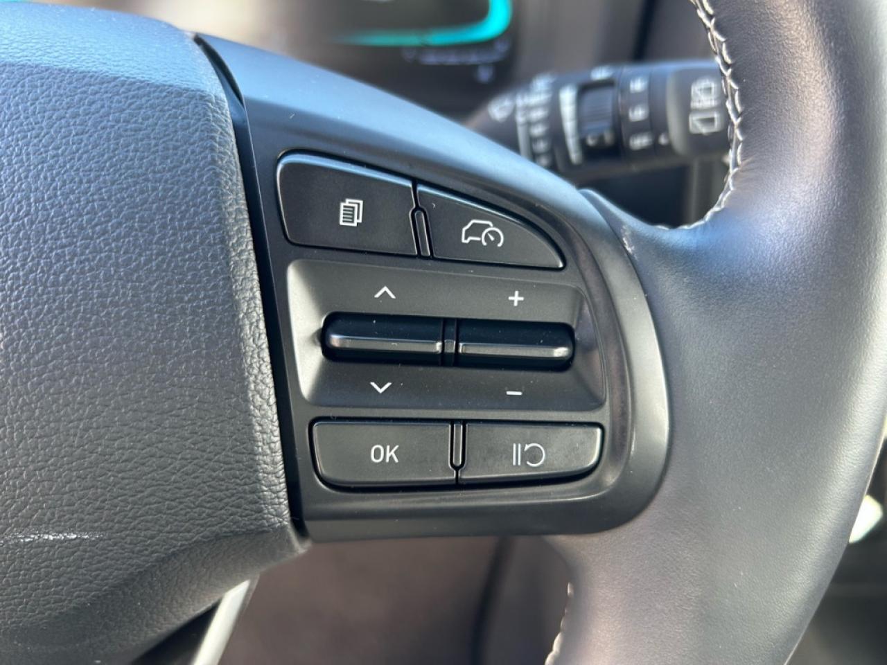 2023 Hyundai Venue Preferred  - Heated Seats -  Apple CarPlay Photo