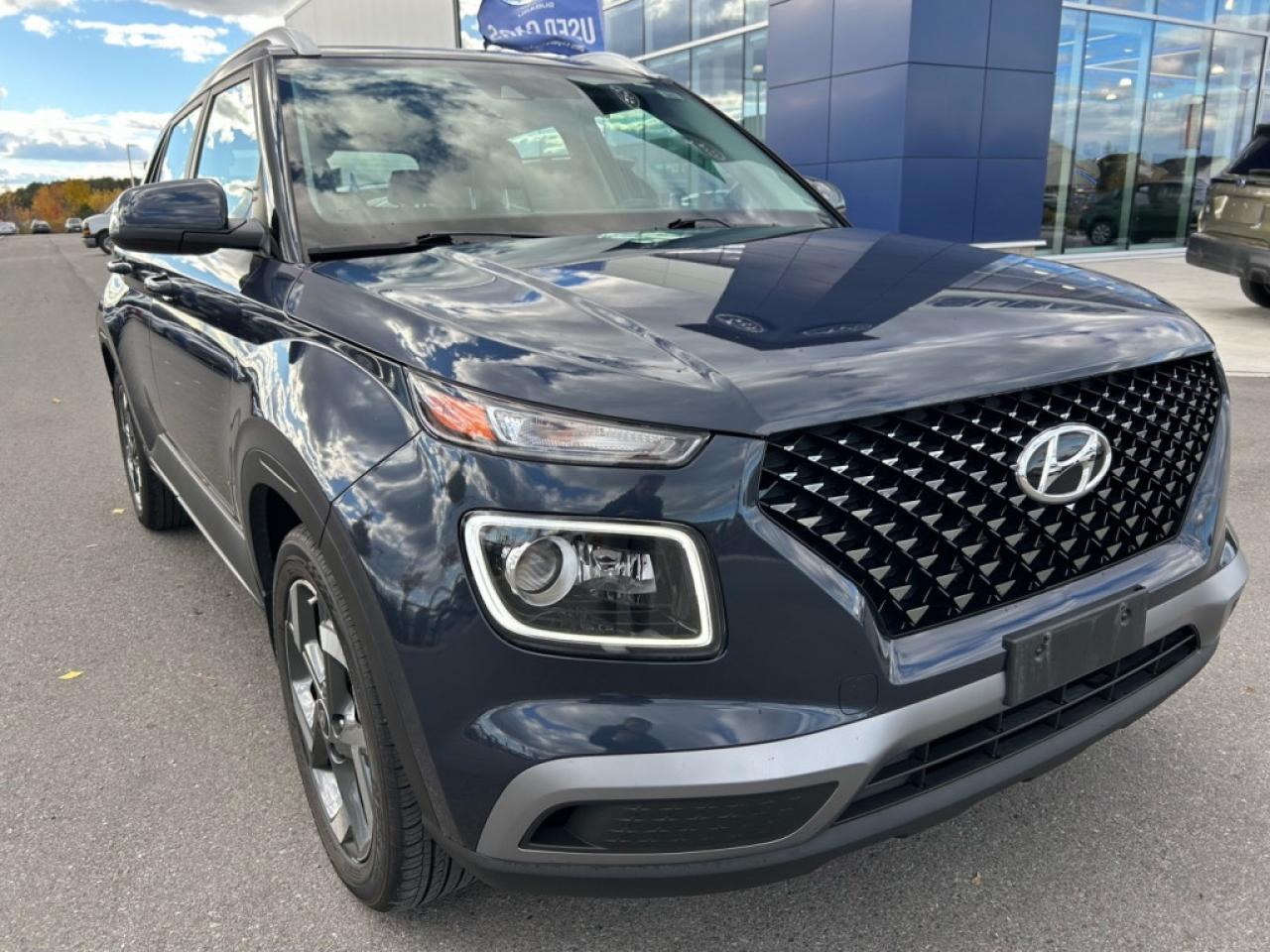 2022 Hyundai Venue Ultimate w/Denim Interior Photo