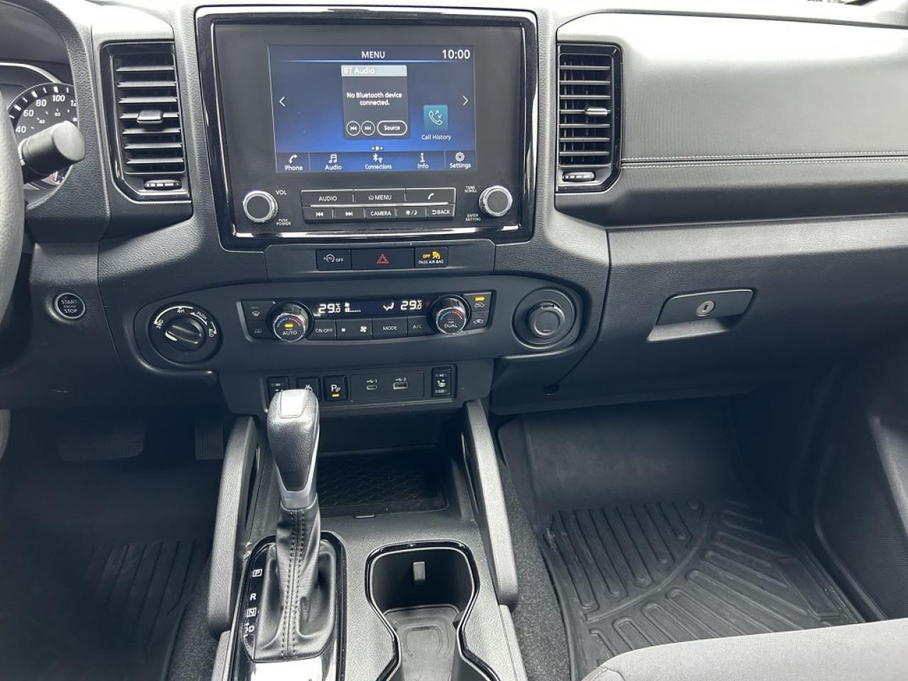 2023 Nissan Frontier Crew Cab SV  - Heated Seats Photo