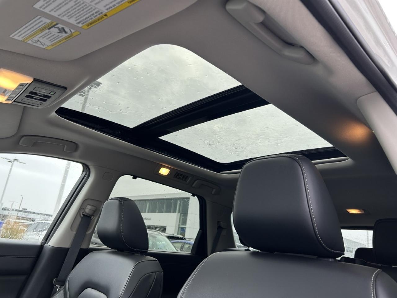 2023 Nissan Pathfinder SL  - Sunroof -  Navigation Photo