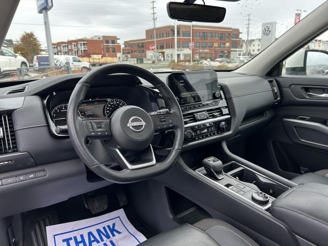 2023 Nissan Pathfinder SL  - Sunroof -  Navigation Photo