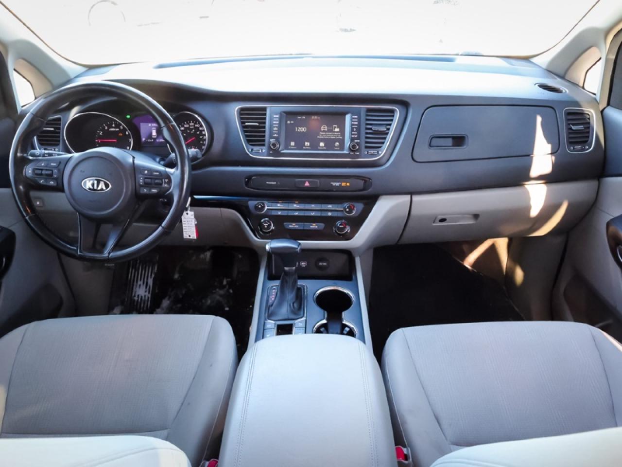 2019 Kia Sedona - $134 B/W Photo