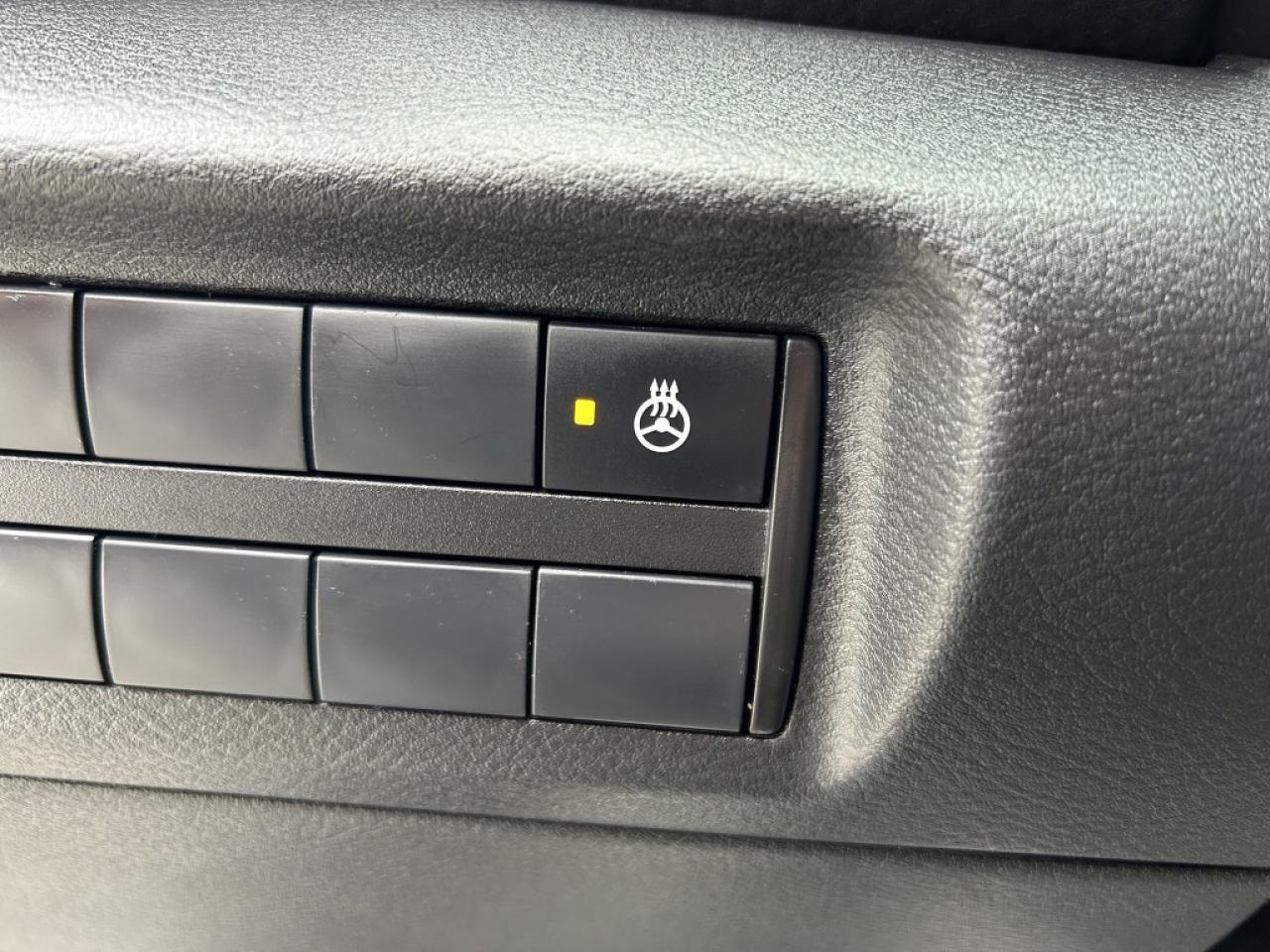 2021 Nissan Kicks SV  - Android Auto -  Apple CarPlay Photo