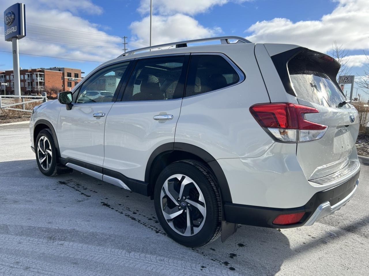 2023 Subaru Forester Premier  - Leather Seats Photo