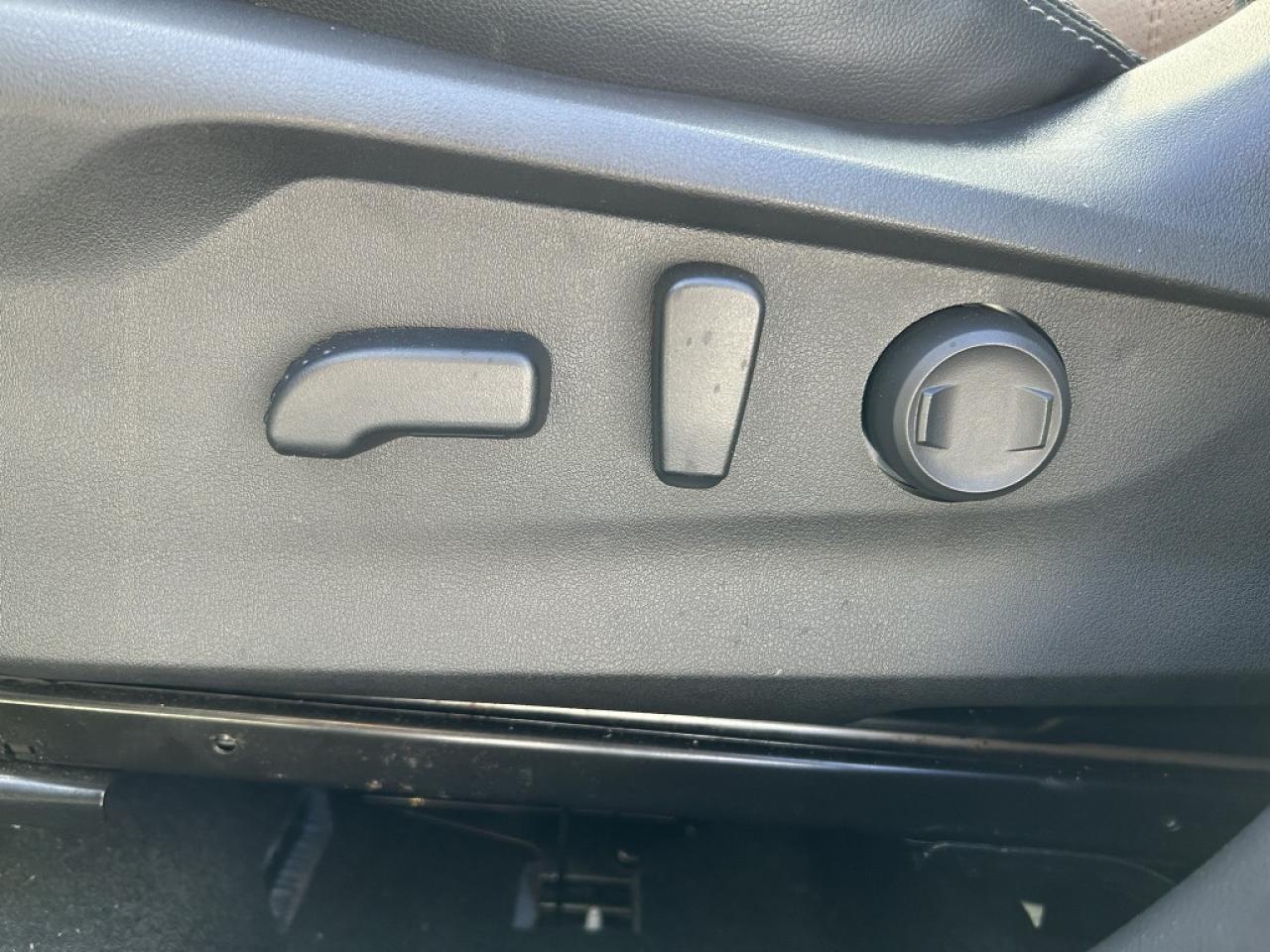 2023 Subaru Forester Premier  - Leather Seats Photo