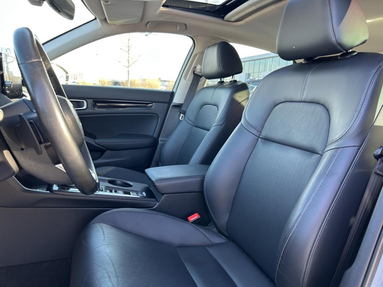 2024 Honda Civic Sedan Touring  - Leather Seats Photo