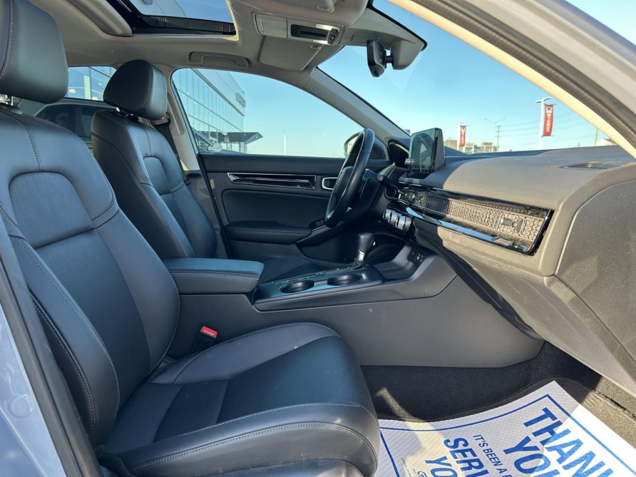 2024 Honda Civic Sedan Touring  - Leather Seats Photo