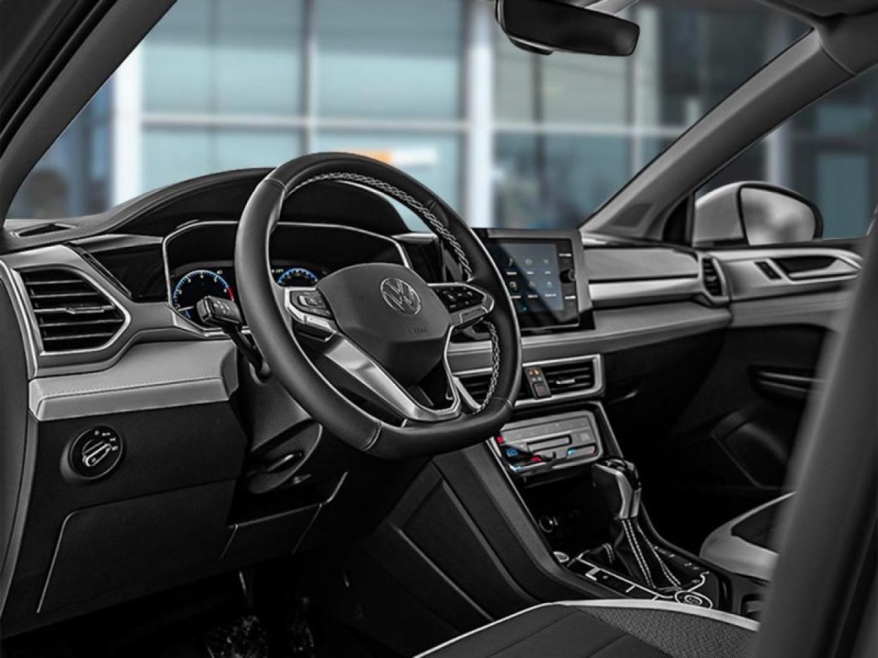 2025 Volkswagen Taos Comfortline  - Sunroof Photo