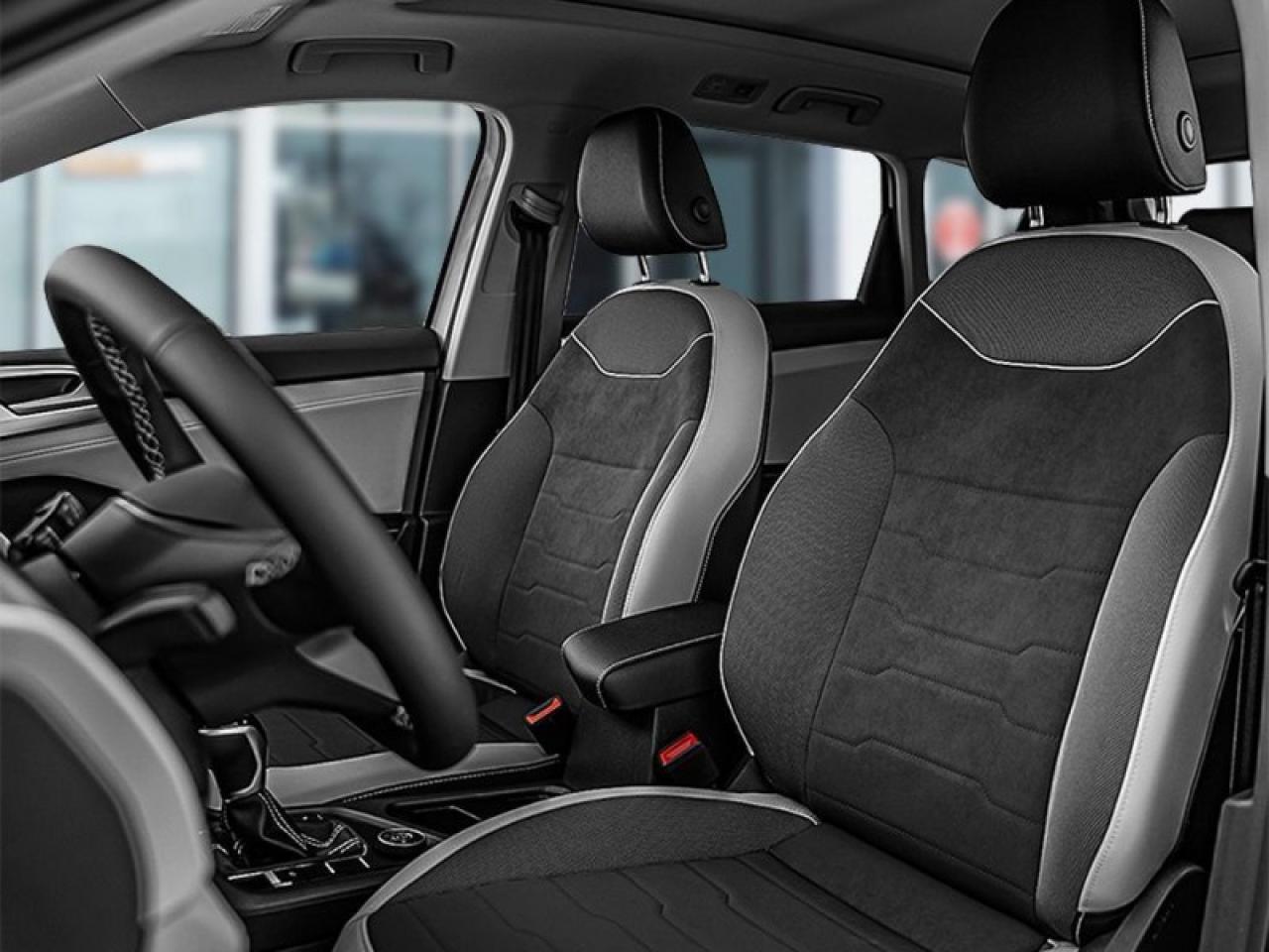 2025 Volkswagen Taos Comfortline  - Sunroof Photo