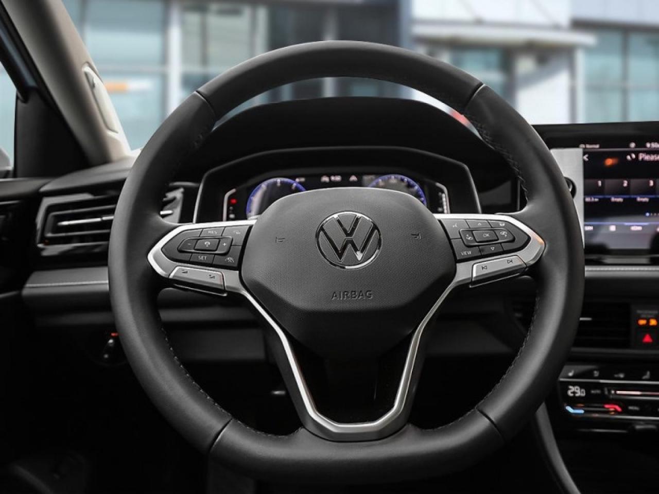 2025 Volkswagen Jetta Highline  - Leather Seats Photo