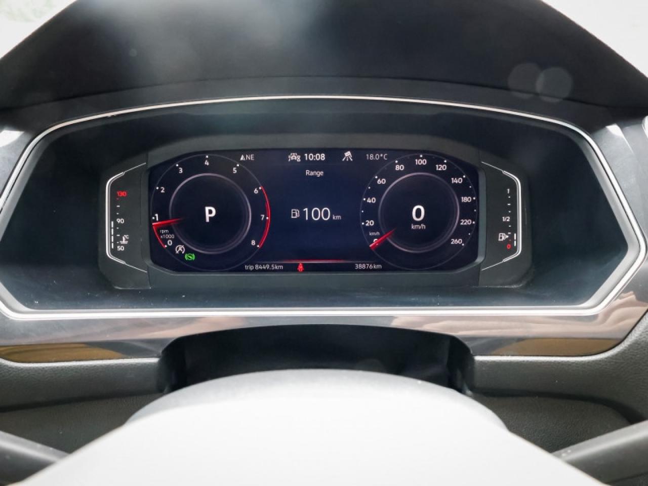 2024 Volkswagen Tiguan Comfortline R-Line Black Edition Photo