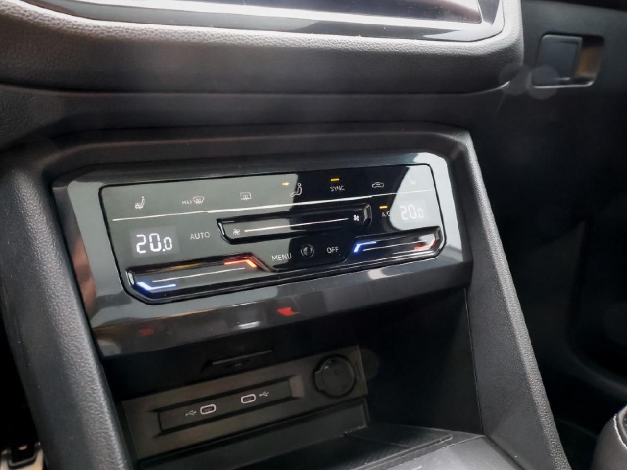 2024 Volkswagen Tiguan Comfortline R-Line Black Edition Photo