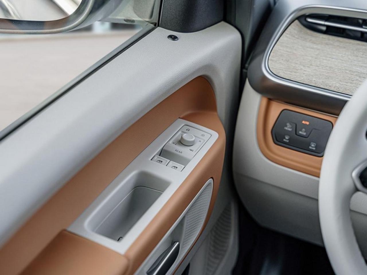 2025 Volkswagen ID. Buzz 1st Edition 4MOTION Photo