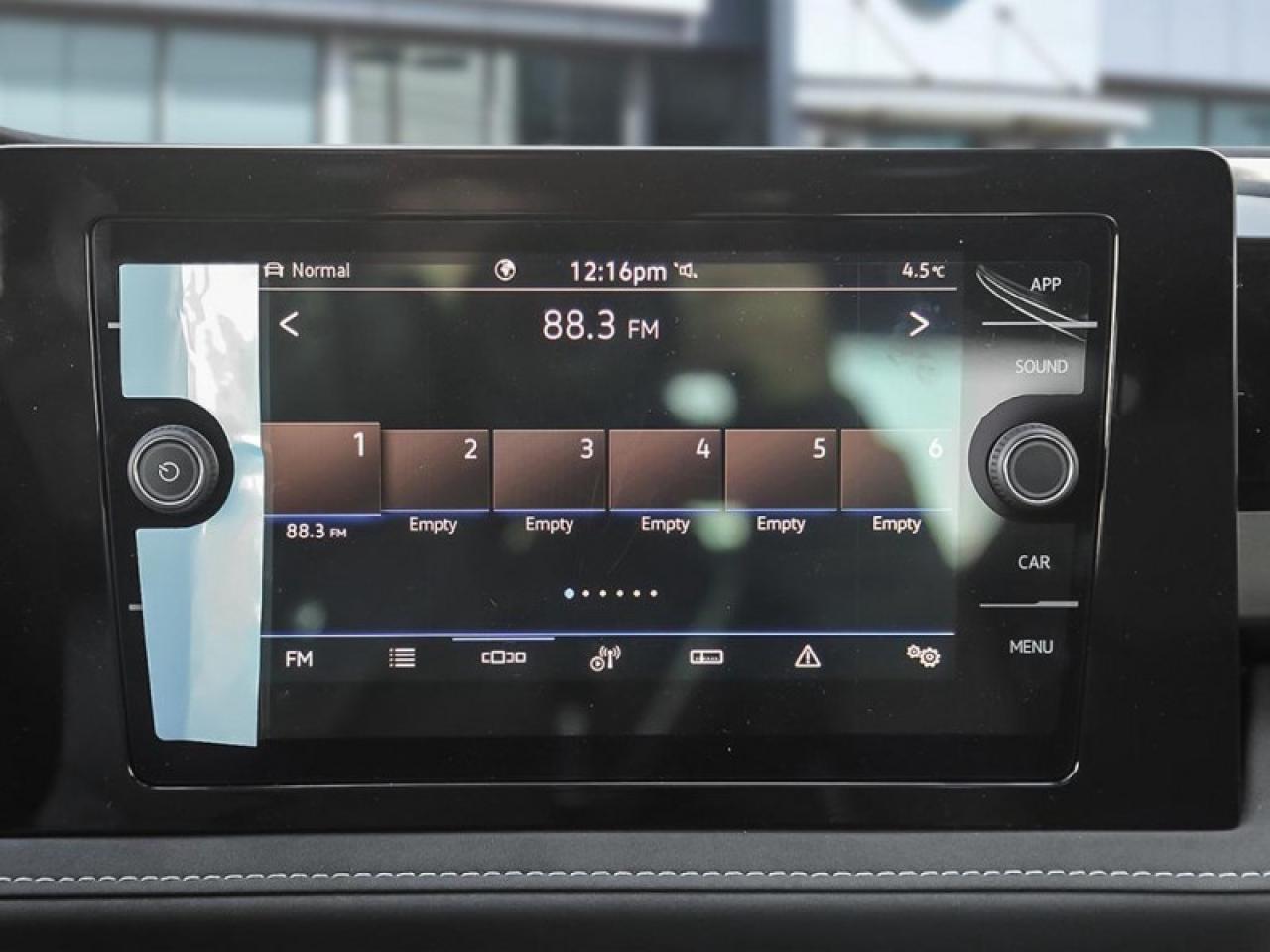 2026 Volkswagen Taos Comfortline Black Edition Photo