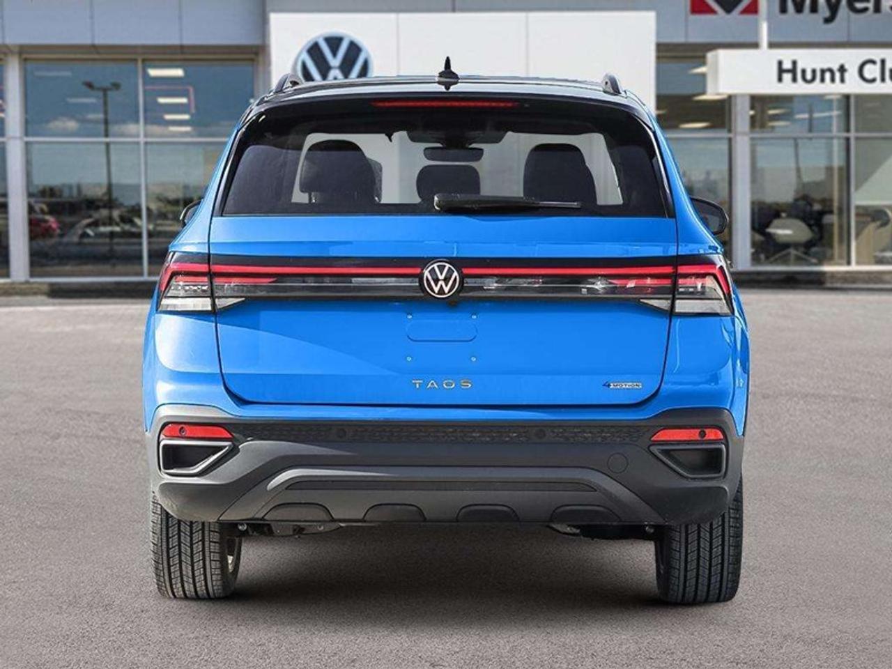 2026 Volkswagen Taos Comfortline Black Edition Photo4