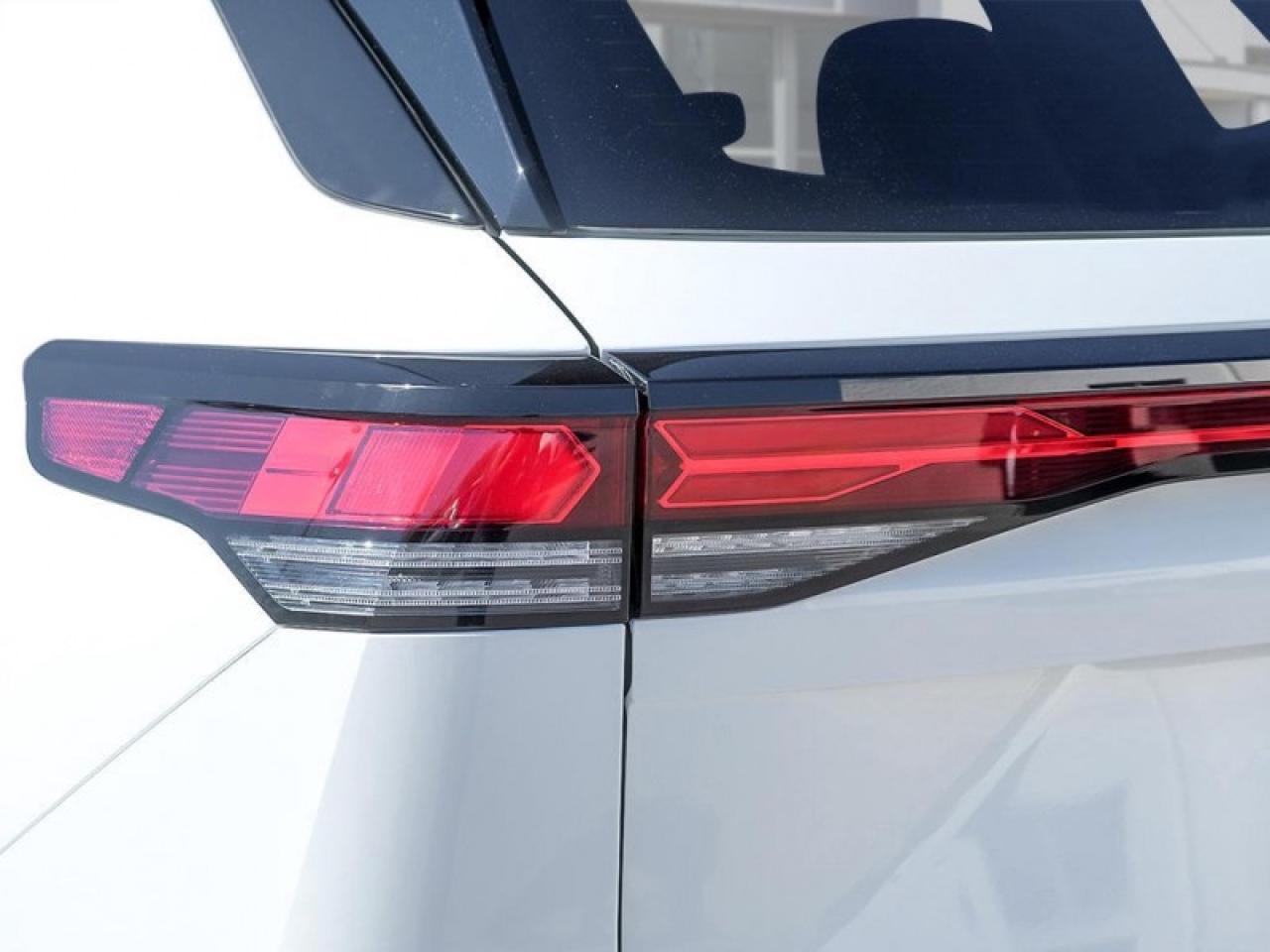 2026 Volkswagen Tiguan Comfortline R-Line Black Edition Photo