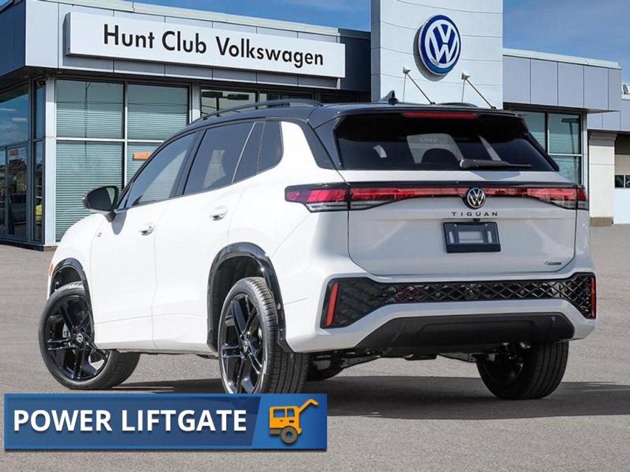 2026 Volkswagen Tiguan Comfortline R-Line Black Edition Photo