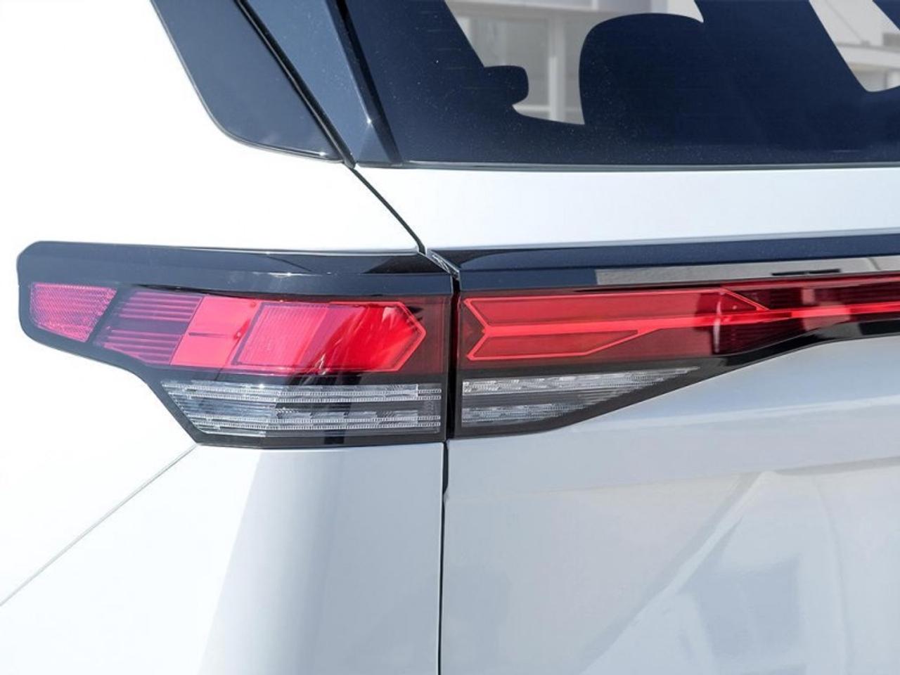 2026 Volkswagen Tiguan Comfortline R-Line Black Edition Photo