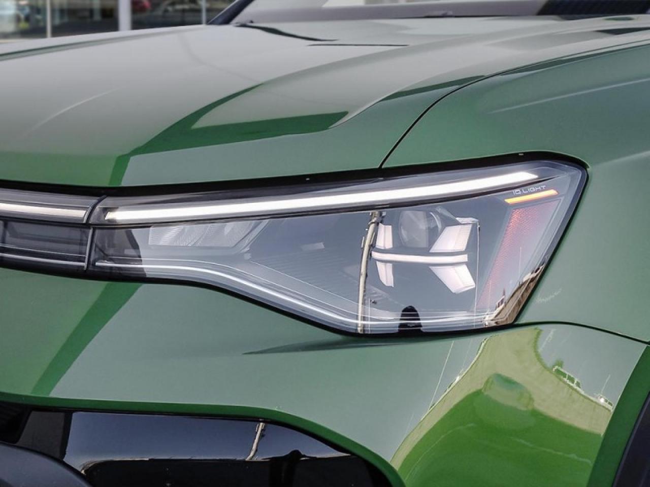 2026 Volkswagen Taos Highline  - Leather Seats Photo