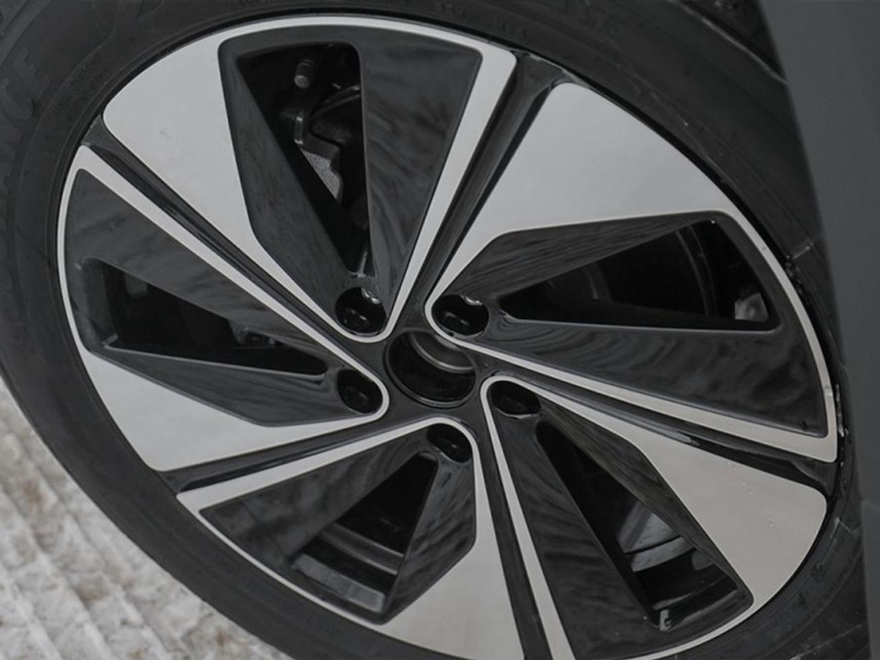 2026 Volkswagen Taos Comfortline  - Sunroof - Low Mileage Photo