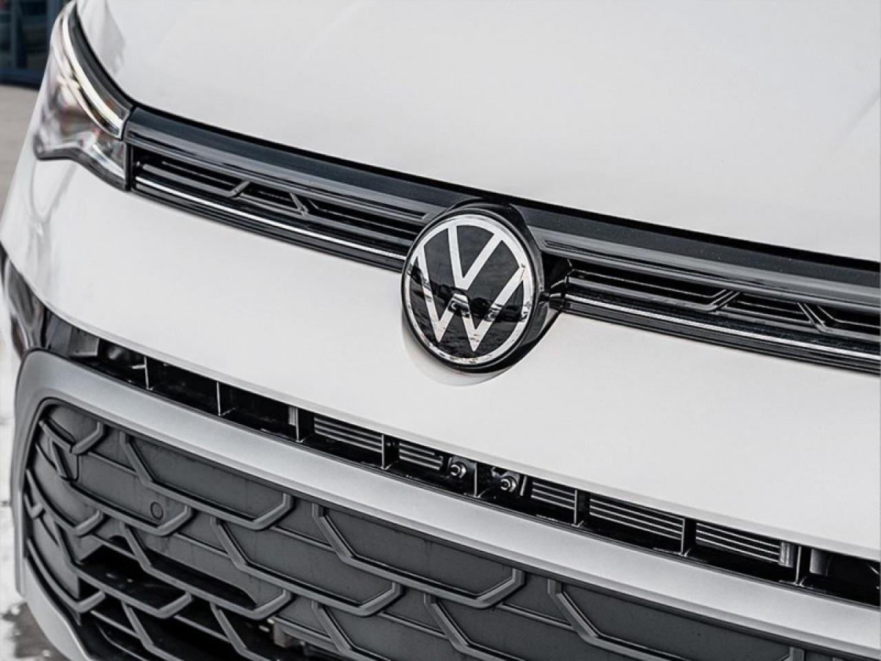 2026 Volkswagen Taos Comfortline  - Sunroof Photo