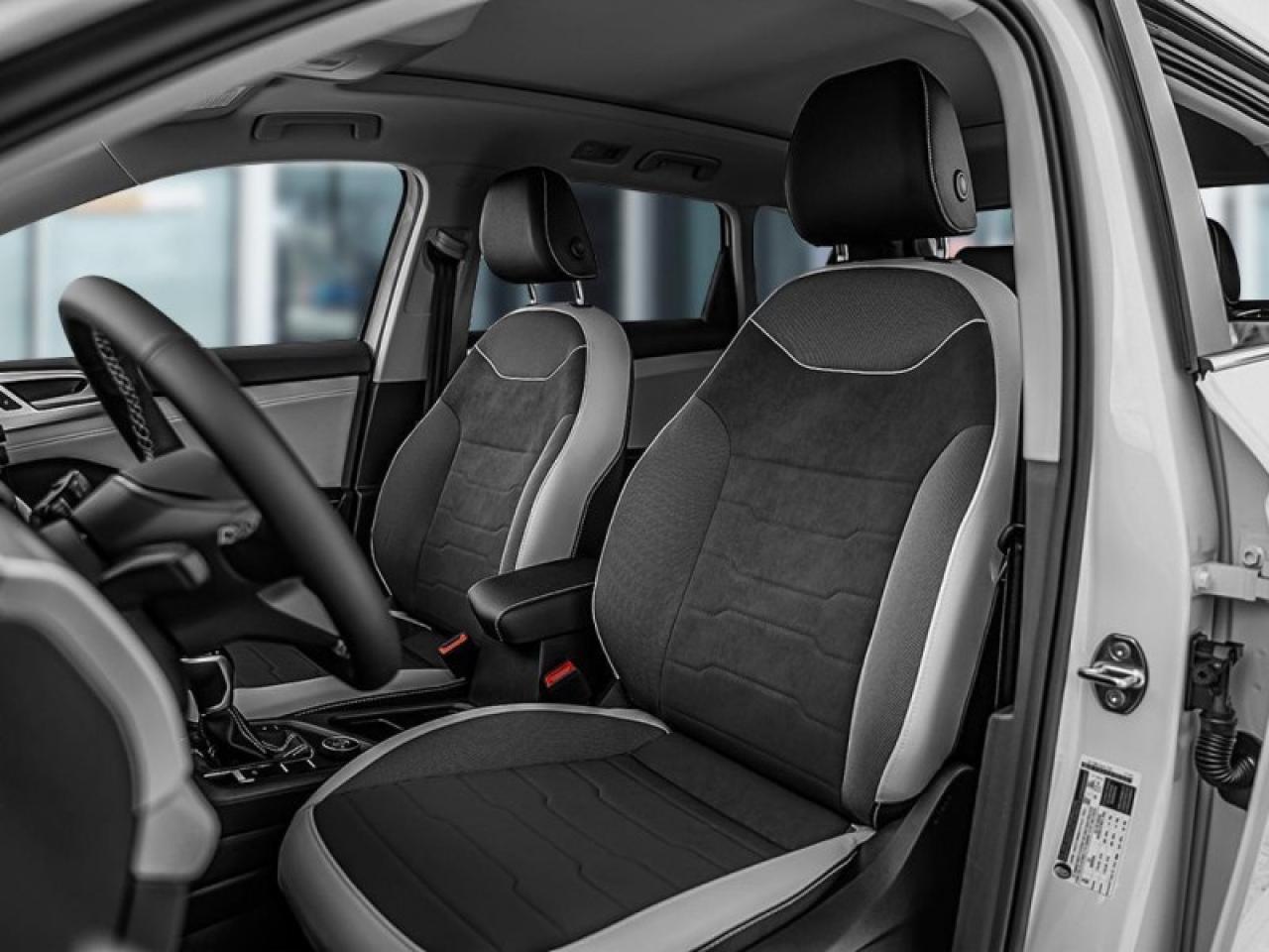 2026 Volkswagen Taos Comfortline  - Sunroof Photo