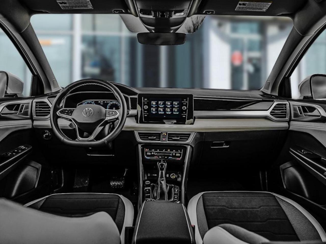 2026 Volkswagen Taos Comfortline  - Sunroof Photo