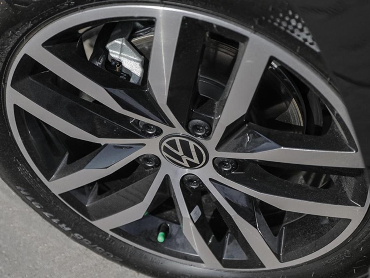 2026 Volkswagen Jetta Comfortline  - Sport Package Photo
