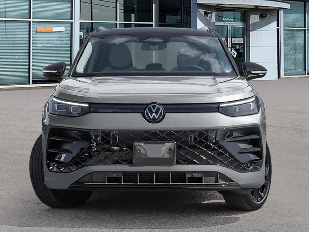 2026 Volkswagen Tiguan Comfortline R-Line Black Edition Photo