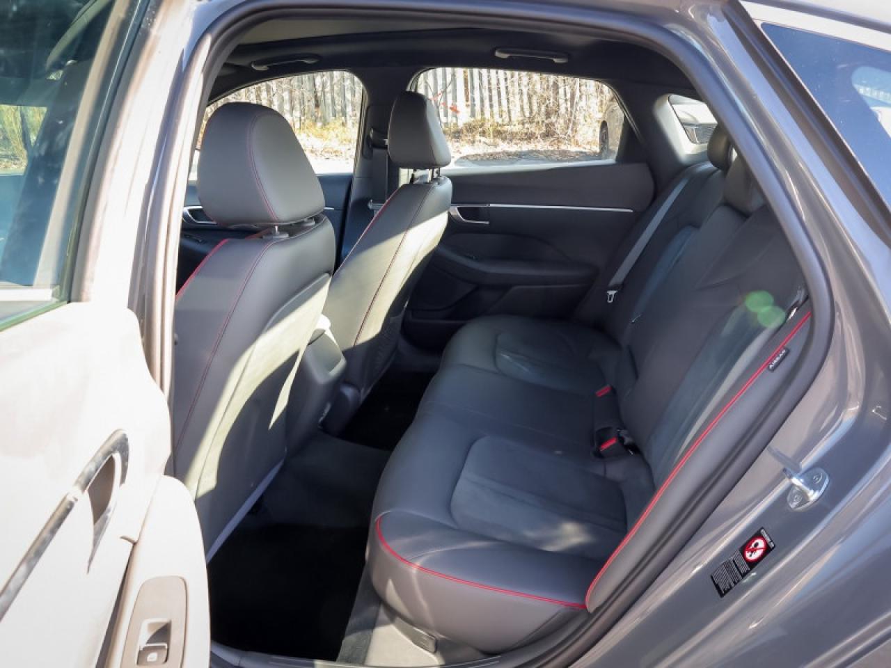 2022 Hyundai Sonata Luxury  - Sunroof -  Wi-Fi Photo