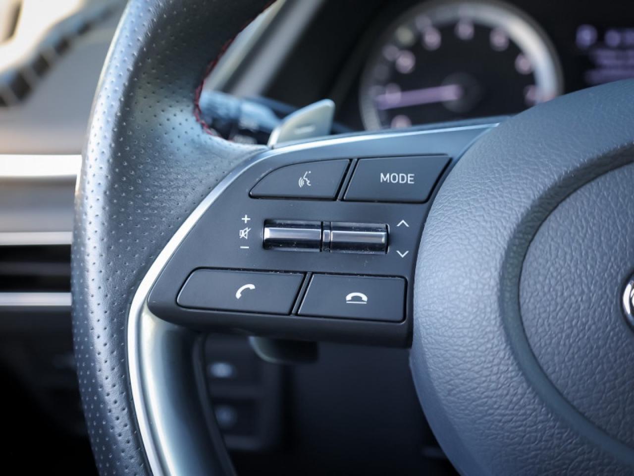 2022 Hyundai Sonata Luxury  - Sunroof -  Wi-Fi Photo