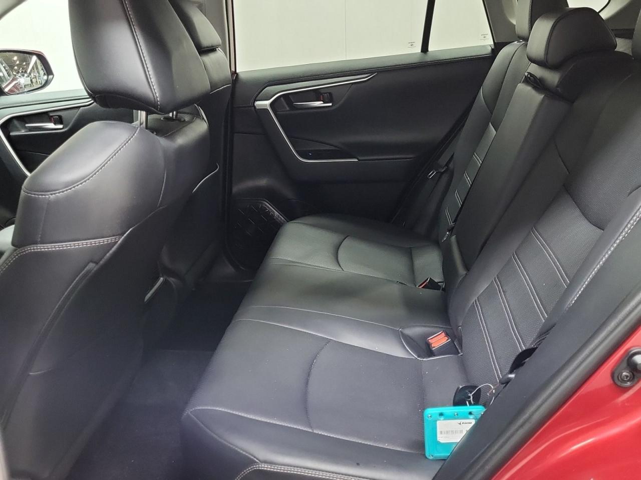 2019 Toyota RAV4 LIMITED  - Photo #8